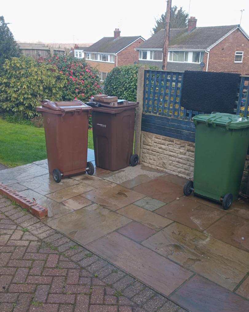 Living room in York cleared and emptied after a Mukin house clearance